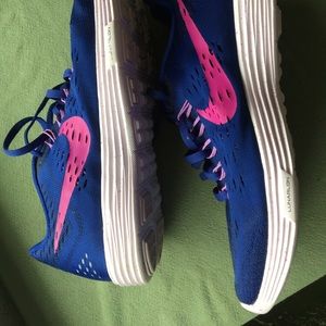 Nike Womans Size 11 Lunartempo Trainer